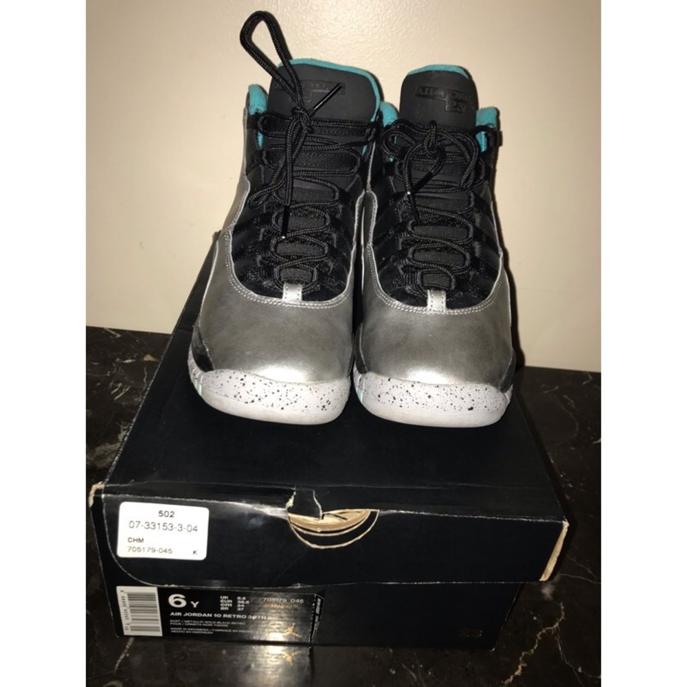 Retro Jordan 10 worn 1x, size 6Y, with box - Picture 1 of 5